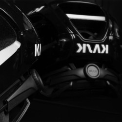 Casco Kask Protone Icon WG11 Negro: Ligero y Seguro - ¡Compra Ya!