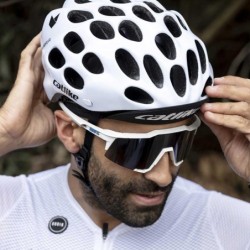 Casco Catlike Whisper EVO Blanco Brillante - Ligero y Seguro ¡Compra Ya!