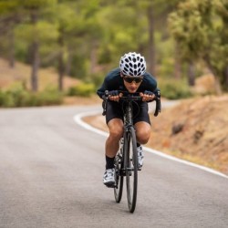 Casco Catlike Mixino Blanco Mate Negro - Ligero y Seguro ¡Compra Ahora!