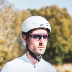 Casco DPV Orion Negro Blanco: Seguridad y Estilo, ¡Compra Ya!