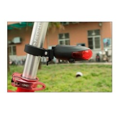 Luz Trasera LED 7 Posiciones: ¡Seguridad y Visibilidad Ahora!