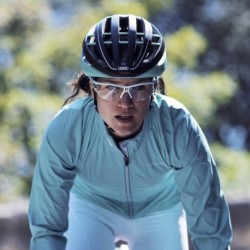 Casco Abus Aventor Negro Turquesa: Seguridad y Estilo ¡Compra Ya!