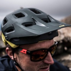 Casco Mavic Deemax Pro MIPS: Seguridad y Estilo Verde Lima