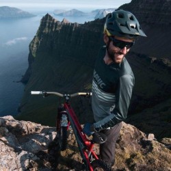 Casco Mavic Deemax Pro MIPS: Seguridad y Estilo Verde Lima