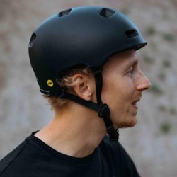 Compra Casco POC Crane MIPS Negro: Seguridad y Estilo