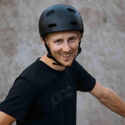 Compra Casco POC Crane MIPS Negro: Seguridad y Estilo