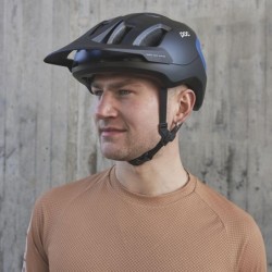 Casco POC Axion Mate: Estilo y Seguridad. ¡Compra Ahora!