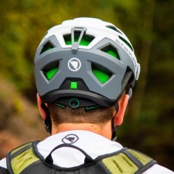 Casco Endura MT500 Blanco: Seguridad y Estilo, ¡Compra Ahora!