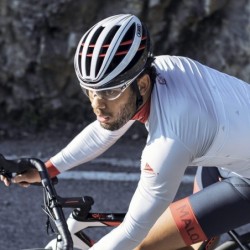 Compra Casco Abus Aventor Rojo: Seguridad y Estilo Asegurado