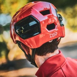 Casco DPV Centaur Rojo Negro: Seguridad y Estilo, ¡Compra Ahora!