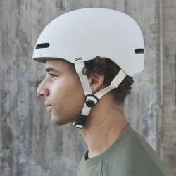 Casco POC Corpora Blanco Mate: Estilo y Seguridad, ¡Compra Ya!