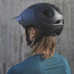 Compra Casco POC Axion Negro Mate: Seguridad y Estilo